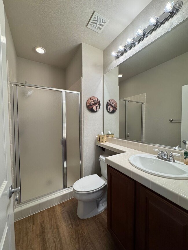 Foto del edificio - Fully Furnished South Reno Home | 3 Bed + Office | Mountain Views