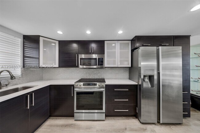 Foto del edificio - 3001 W Rolling Hills Cir