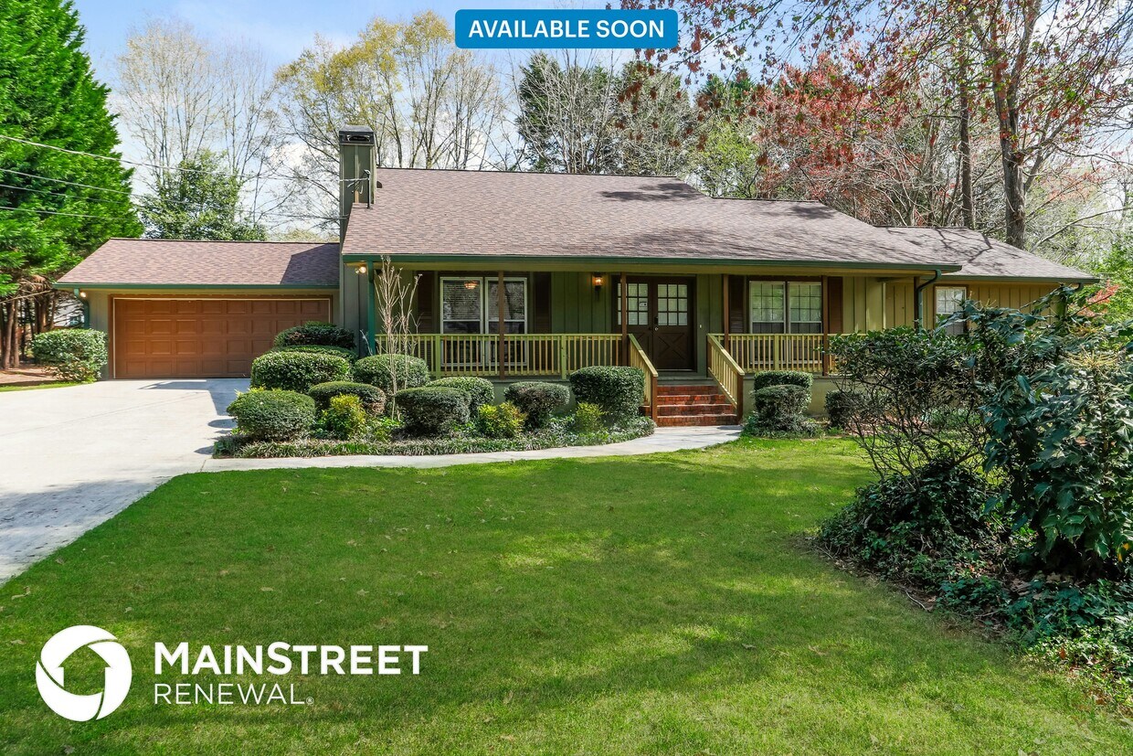 Primary Photo - 2611 Pinebrook Dr