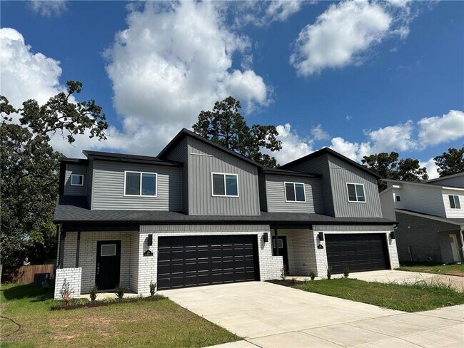 Building Photo - 656 Sun Meadow Dr