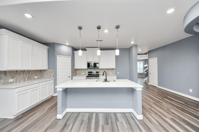 Building Photo - 931 Barstow Dr
