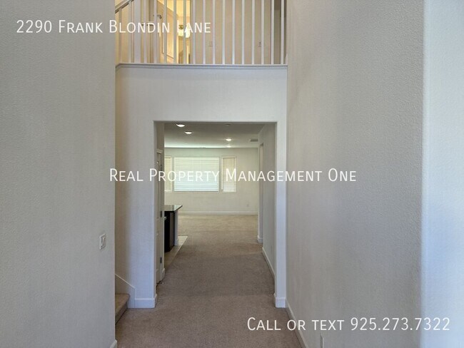 Foto del edificio - 2290 Frank Blondin Ln