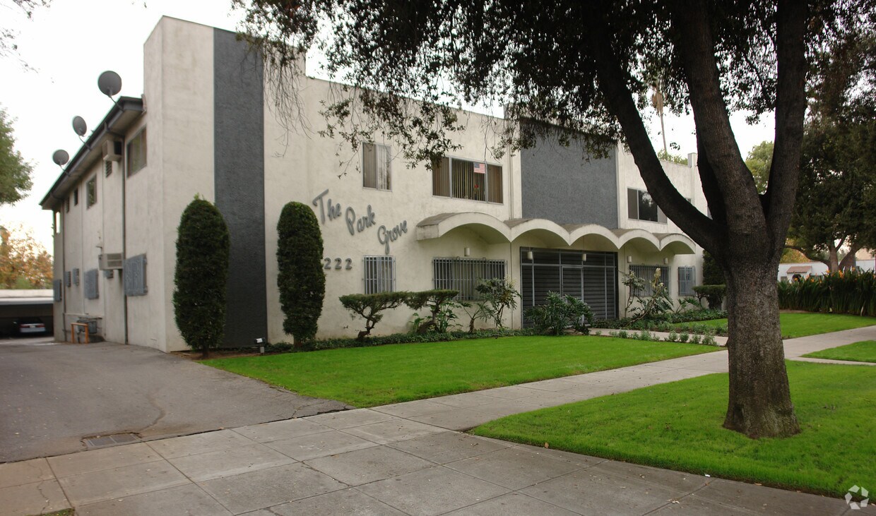 Primary Photo - The Park Grove