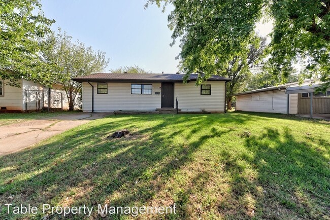 Building Photo - 3 br, 1 bath House - 6412 South Lindsay