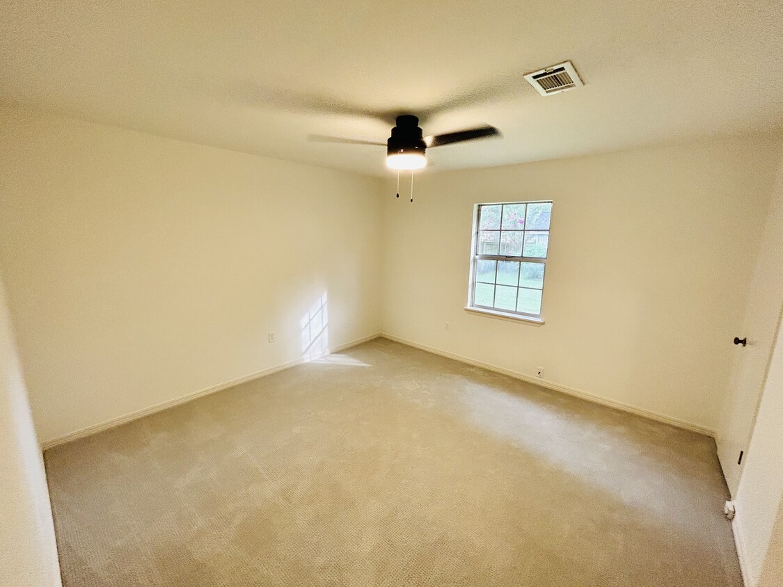 17 Shady Ln Dr, Conway, AR 72034 House Rental in Conway, AR