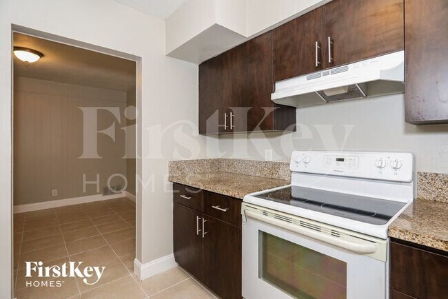 Foto del edificio - 360 NW 35th Ct