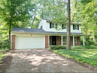 Building Photo - 7325 Sheffield Dr SE