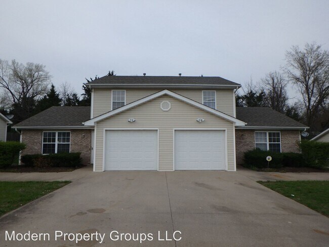 Foto del edificio - 5101 Geyser Blvd