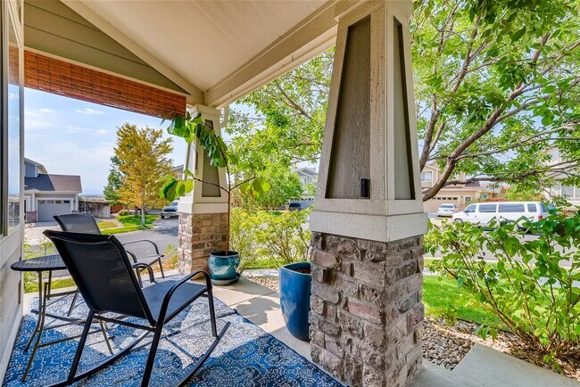 Building Photo - Beautiful 5 Bed 3.5 Bath Home In An Amazin...