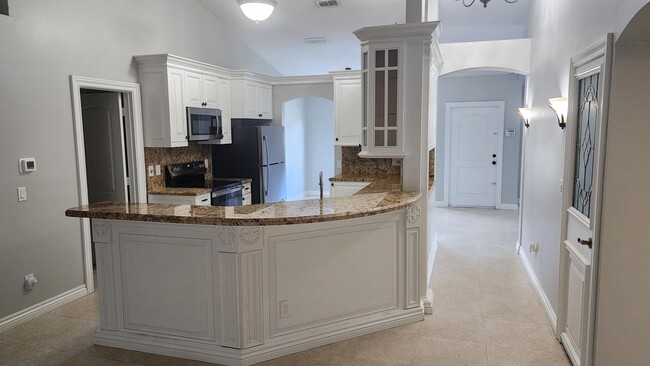 Foto del edificio - 4672 SW Carib St