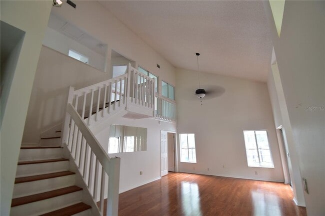 Building Photo - 9735 Fredericksburg Rd