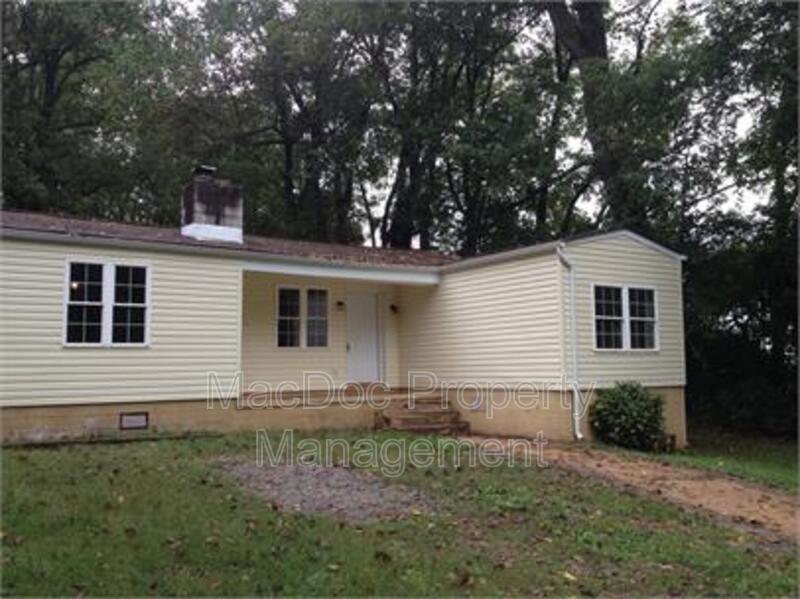 Primary Photo - 16253 Monrovia Rd