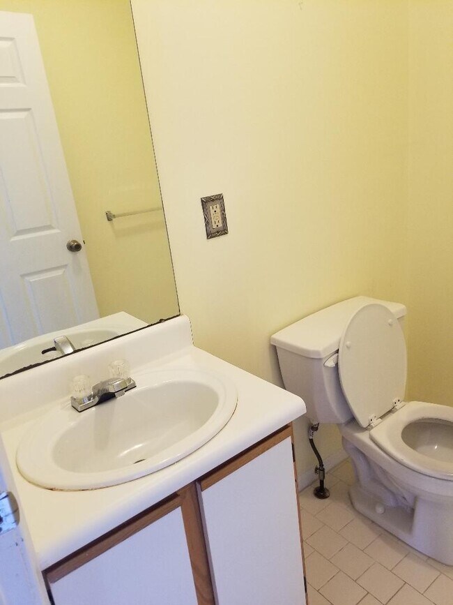half bath - 319 Ventnor Ct