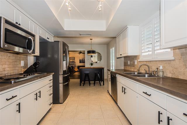 Foto del edificio - 3141 Palmdale Cir