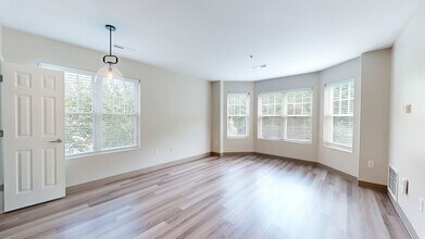 Interior Photo - Union Place