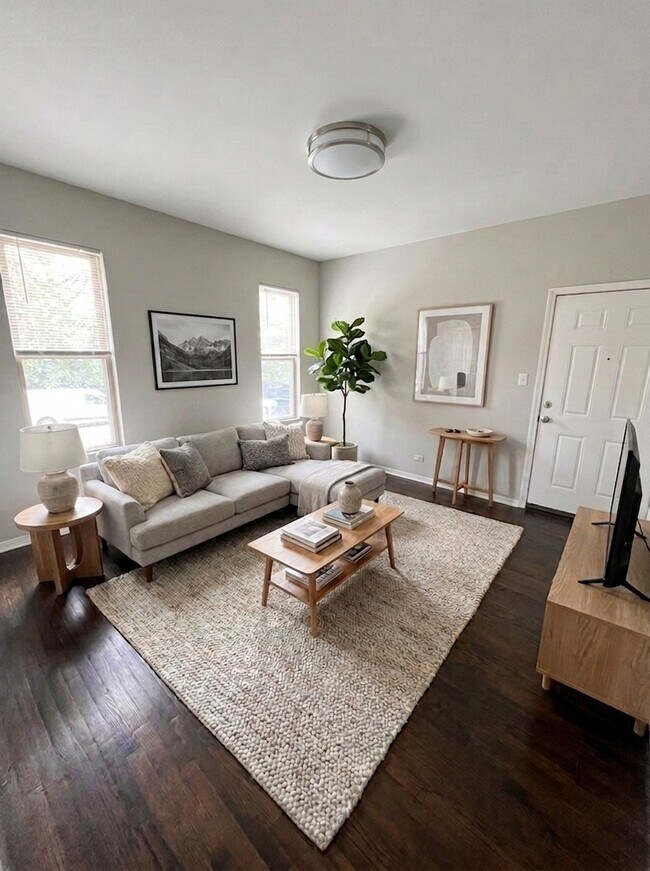 Foto del edificio - 2021 N St Louis Ave