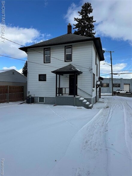 Foto del edificio - 28455 Melvin St