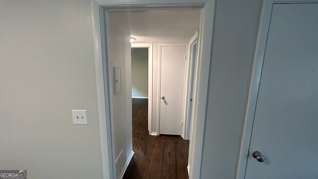 Foto del edificio - 2941 Caldwell Rd NE