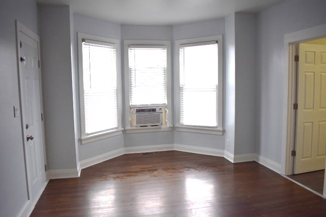 Building Photo - 6011 37th Ave