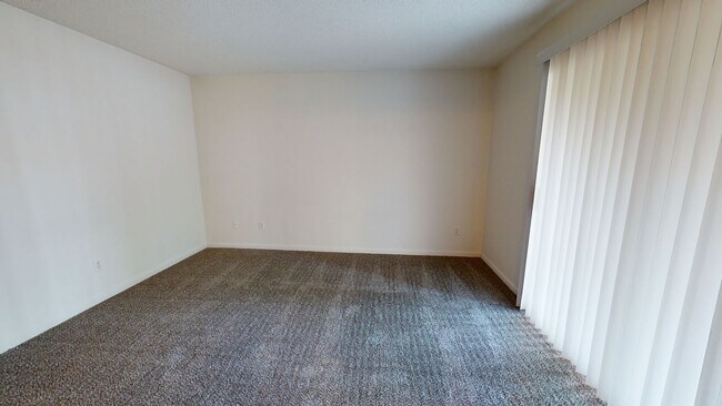 Interior Photo - Brookridge