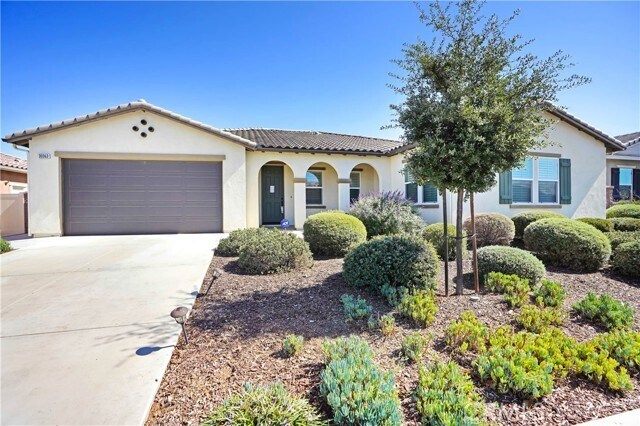 Foto principal - 30363 Redding Ave