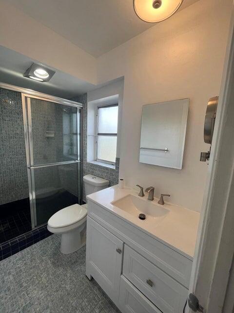 Building Photo - 1000 NE 14th Ave