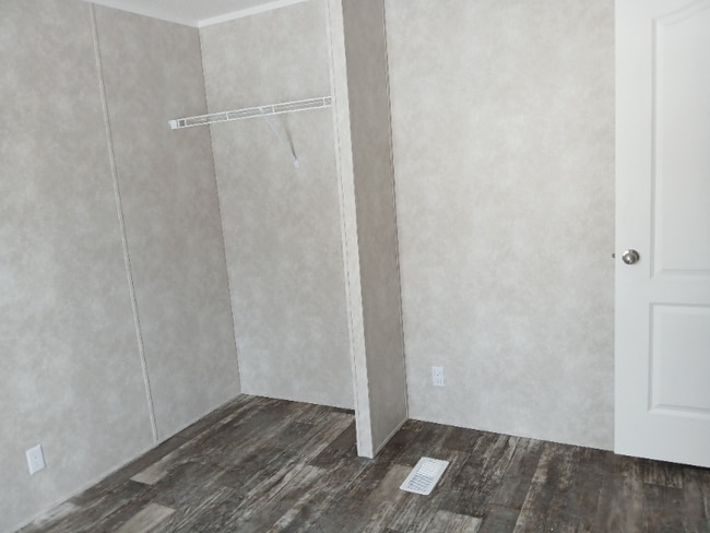 Building Photo - 109 Naples Dr