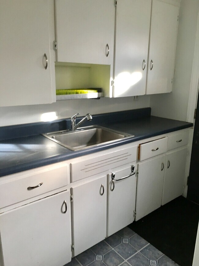 Foto del edificio - 310-312 Henry SE