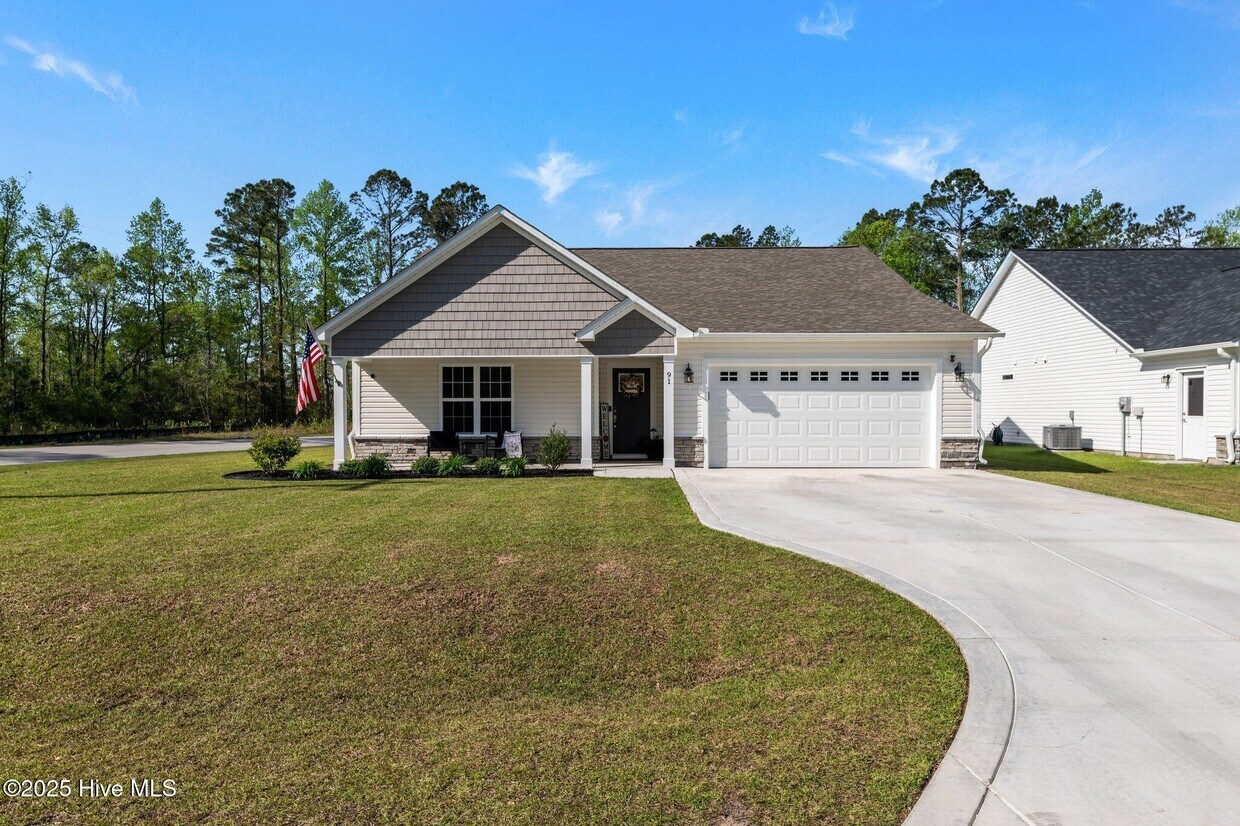 Foto principal - 91 Robertson Ln