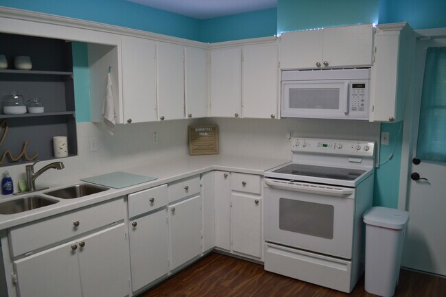 Foto del edificio - 8926 N Lynn Ave