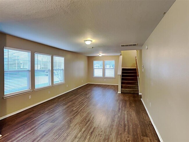 Foto del edificio - 6114 Elton Knolls St