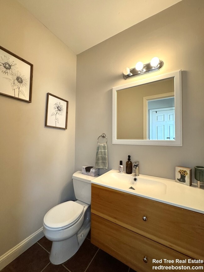 Building Photo - 4 N Crescent Circuit