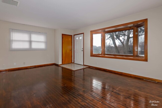 Foto del edificio - 1414 Clayton Marsh Dr
