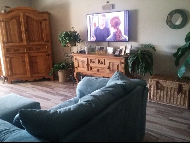 Foto del edificio - 8 Glencoe Pl