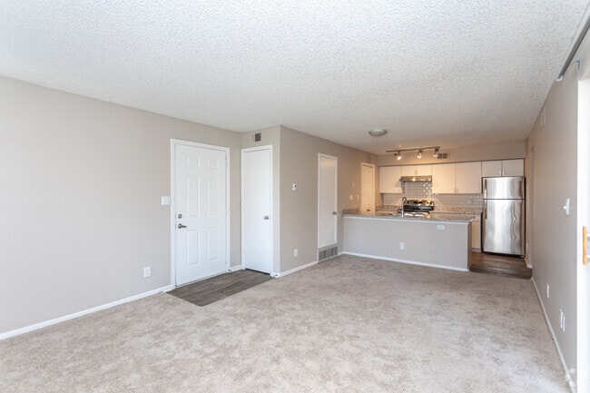 1BR, 1BA - 679SF - Arcadia Apartment Homes