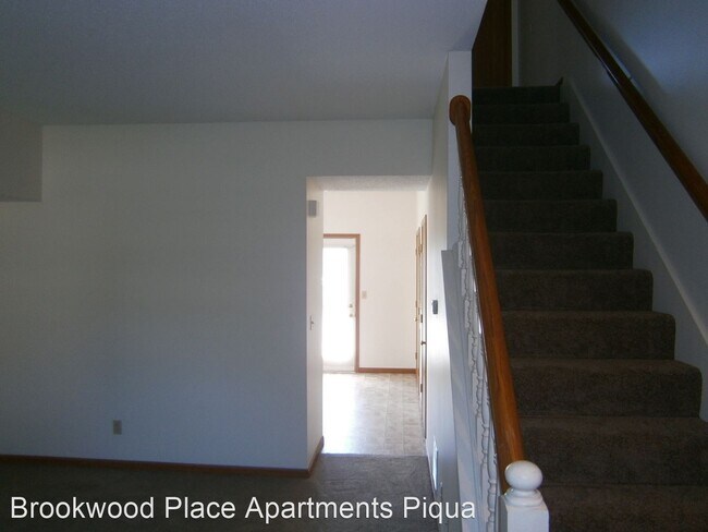 Building Photo - 1047-1047 Jill Ct
