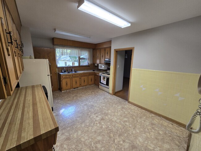 Photo du bâtiment - 855 Haney St