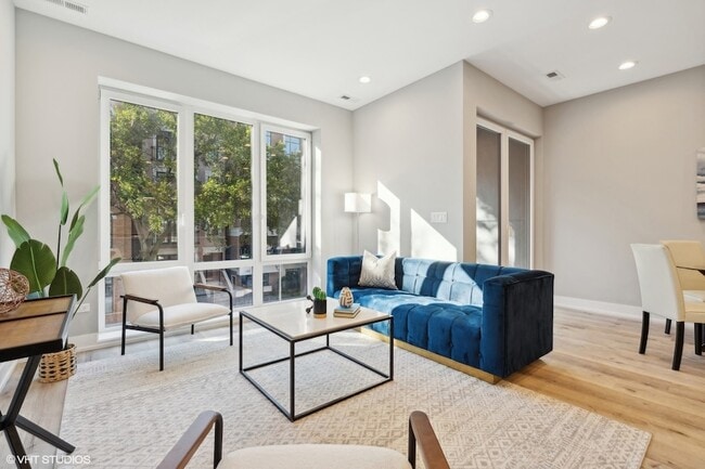 Photo - 3341 N Sheffield Ave Apartment