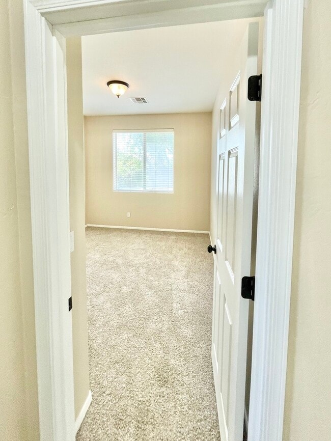 Foto del edificio - Fabulous 4-Bedroom Home For Rent in Goodyear!!