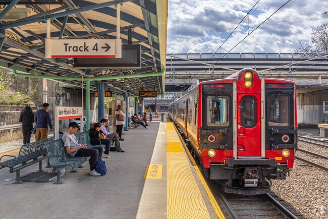 The State Street train station is just a couple of minutes away from Wooster Square.