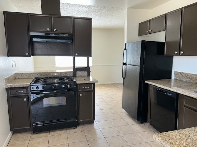 Foto del edificio - 5444 Consul Ave
