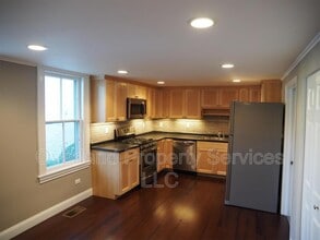 Building Photo - 934 North Ave