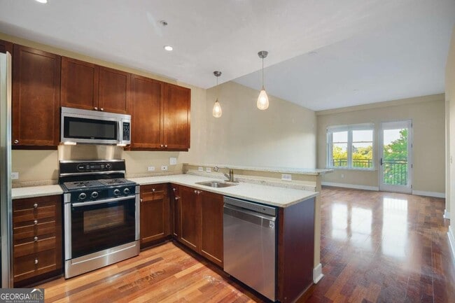 Foto del edificio - 201 W Ponce de Leon Ave