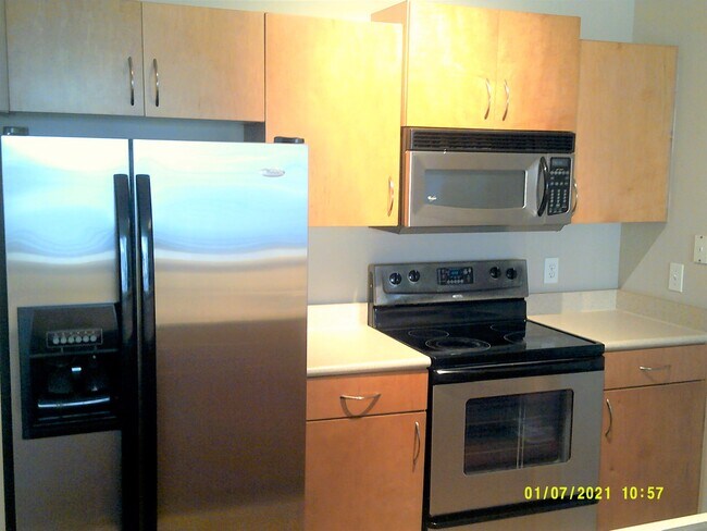 Foto del edificio - 8290 Gate Pkwy W