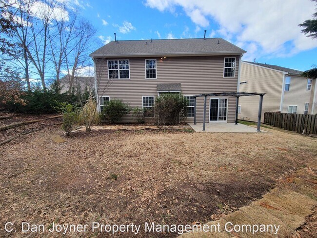 Building Photo - 4 br, 2.5 bath House - 111 Circle Grove Ct