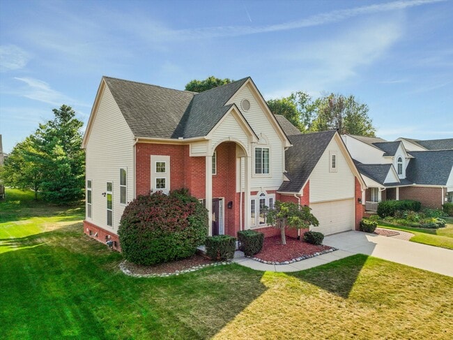 Building Photo - 2741 Blue Heron Ln