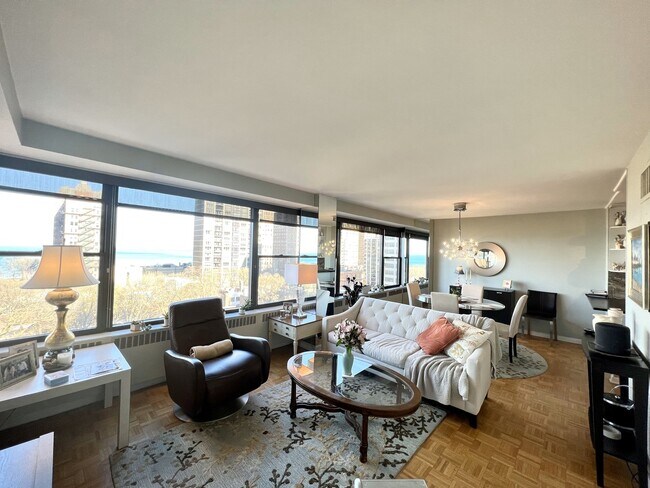 Foto del edificio - 1540 N State Pkwy