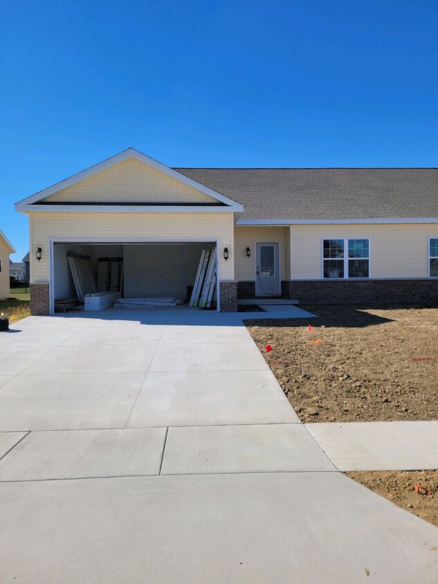 Primary Photo - New Construction in the Heart of Washington