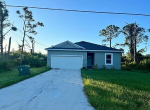 Building Photo - 335 Sweetwater Dr