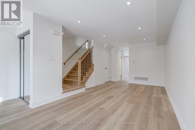 Building Photo - 75 Hummingbird Dr